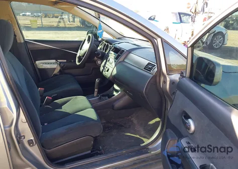 2010 Nissan Versa 1.8S z USA, uszkodzony, nr VIN 3N1BC1AP1AL426059